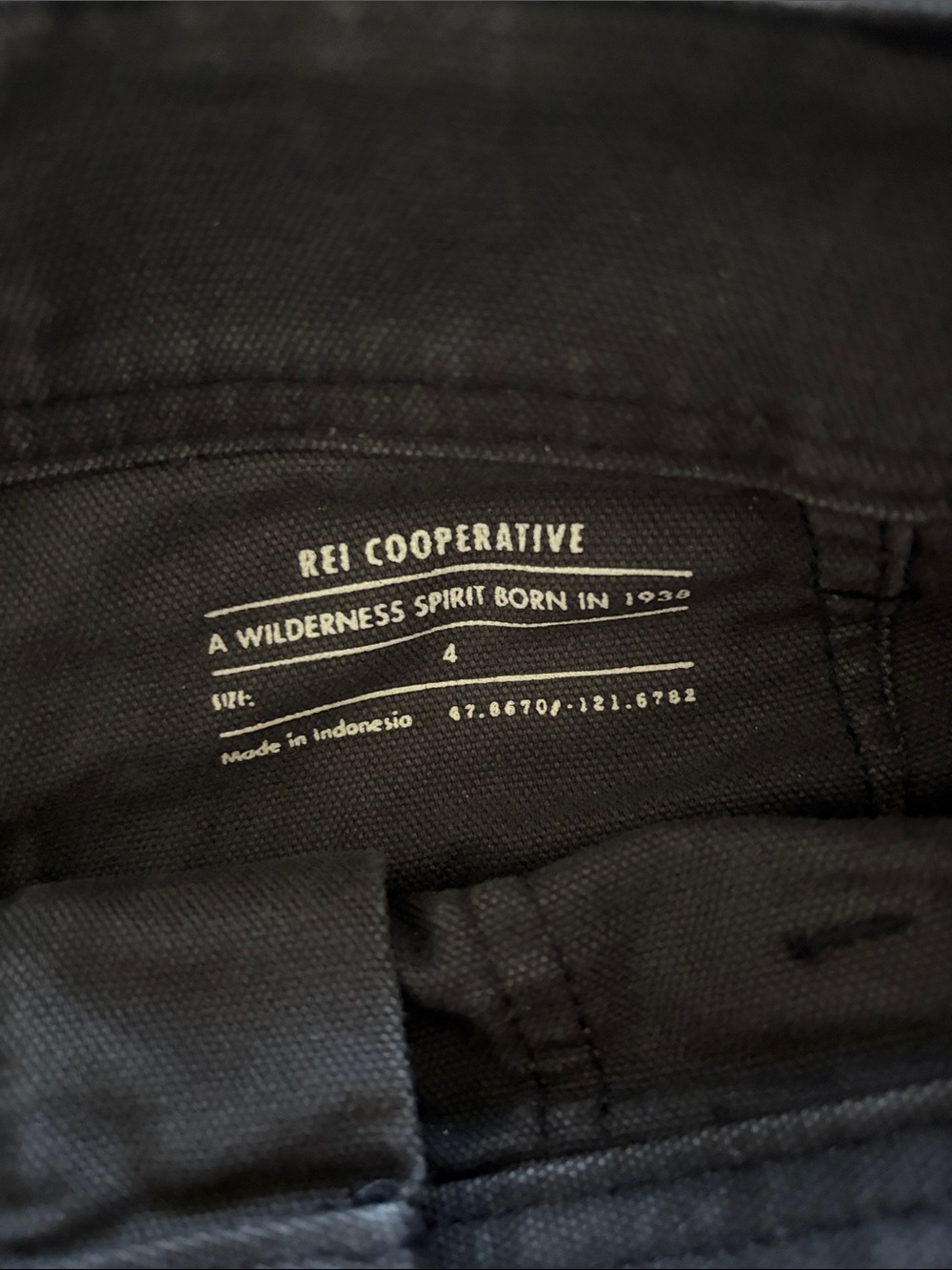 REI Olive Green Cargo Shorts with Front Flap Pockets - Picture 2 of 3